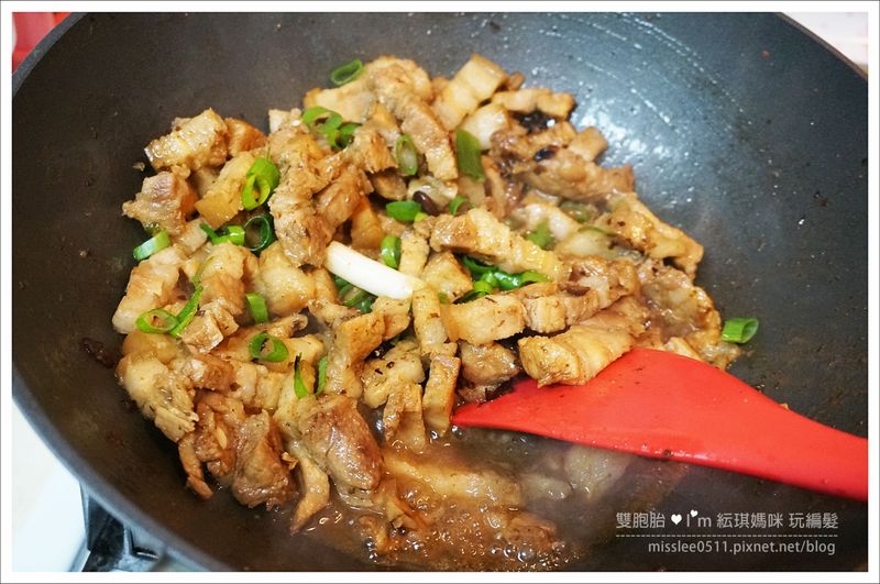 零廚藝偷呷步【蔭豆鼓炒五花肉】