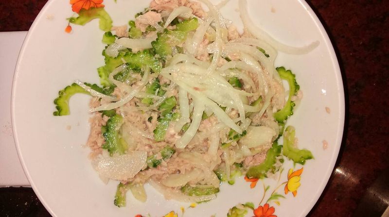 涼拌洋蔥鮪魚山苦瓜