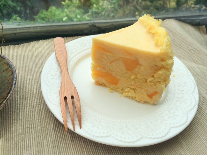 夏日嚴選~芒果卡士達慕斯蛋糕!