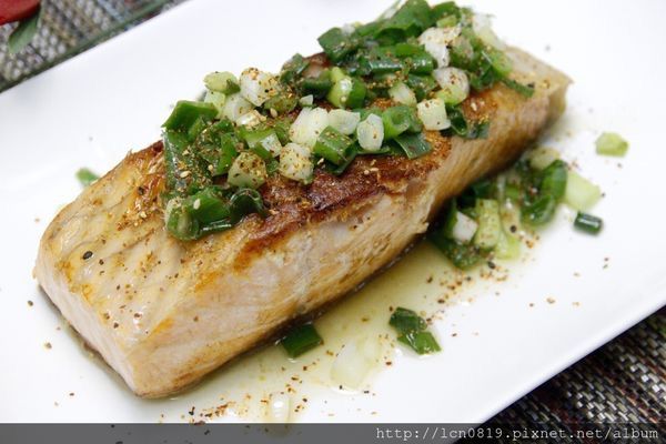 青蔥蒜粒鮭魚排