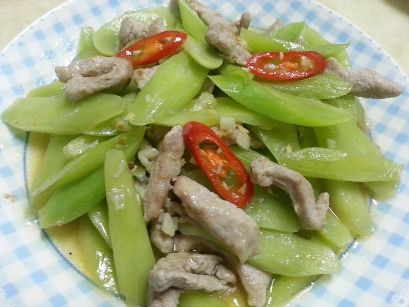 萵筍炒肉絲