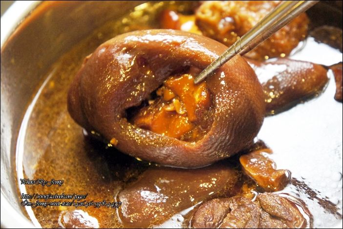 電鍋料理-香辣滷豬腳