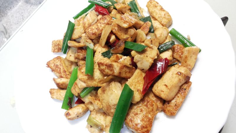 蔥爆豆腐…下飯下酒菜~
