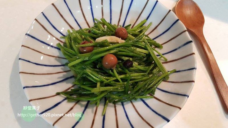 炒水蓮 蒜香版