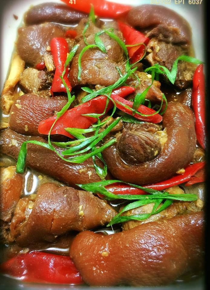 辣滷豬腳