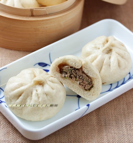 鹿港名產~香菇蔥花肉包