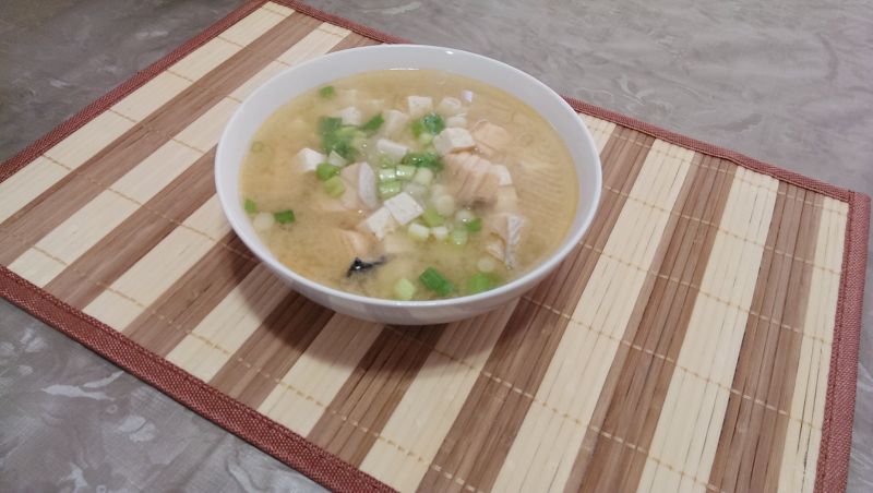 鮭魚味噌湯