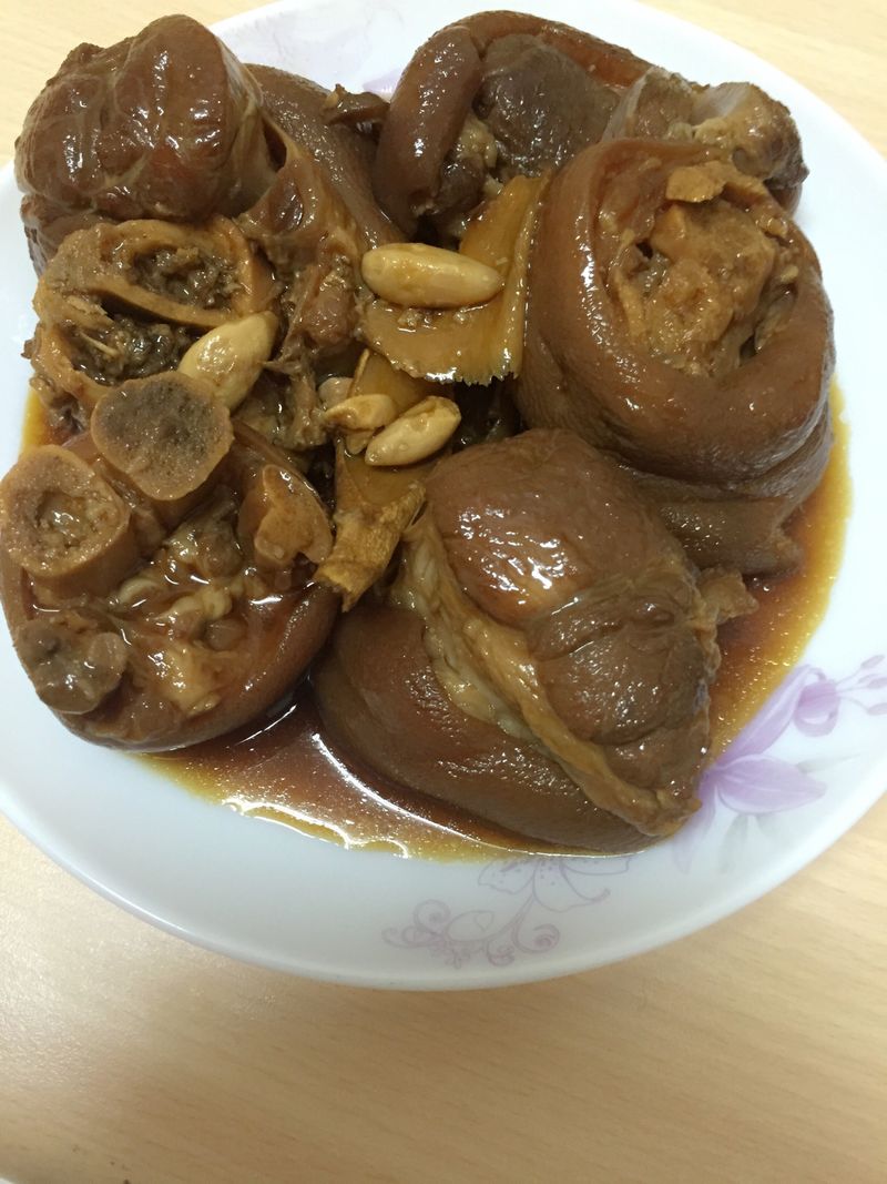 古早味滷豬腳