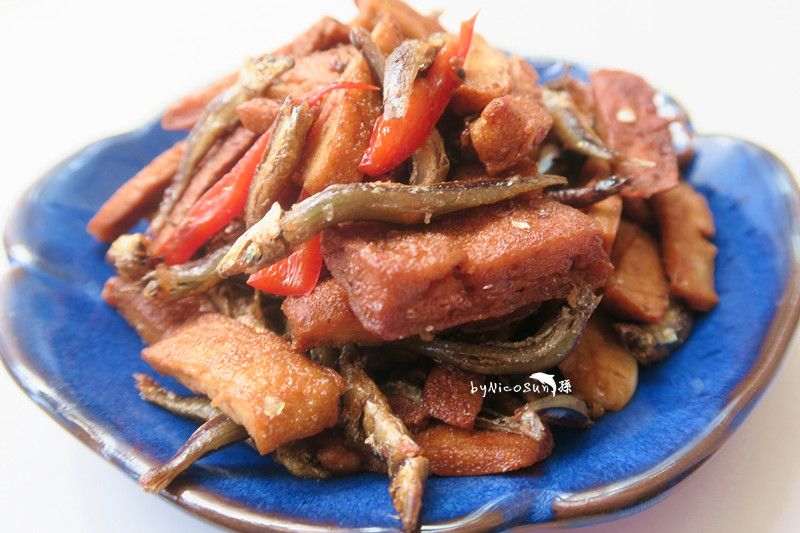 辣炒小魚豆干
