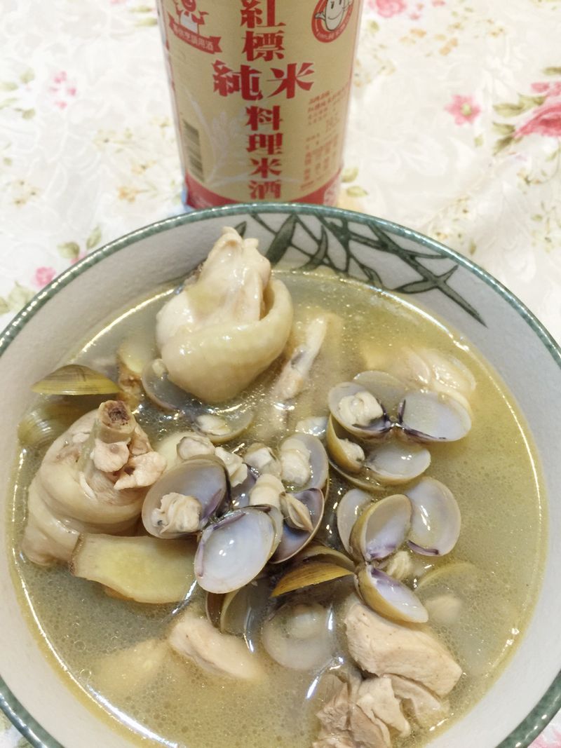 麻油雞蜆湯