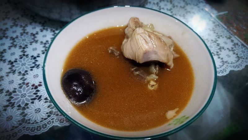 麻油香菇雞湯