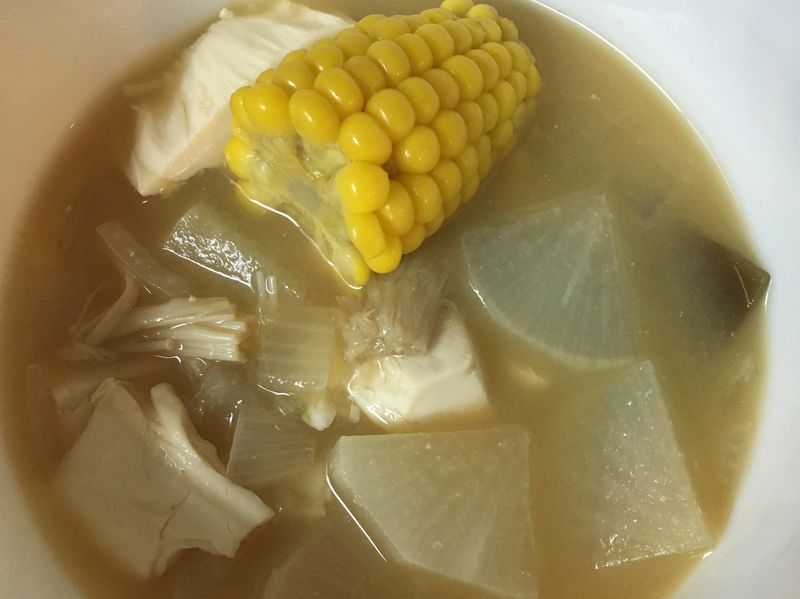 味噌昆布豆腐菜頭湯
