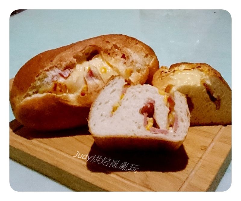 玉米火腿起司軟法麵包
