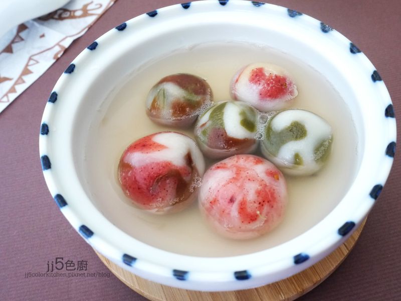琉璃花生湯圓
