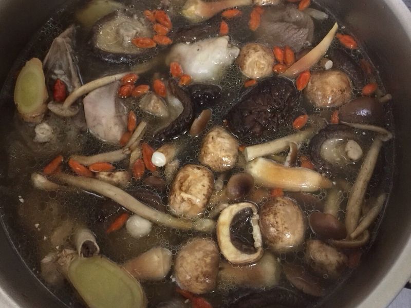 香菇雞湯