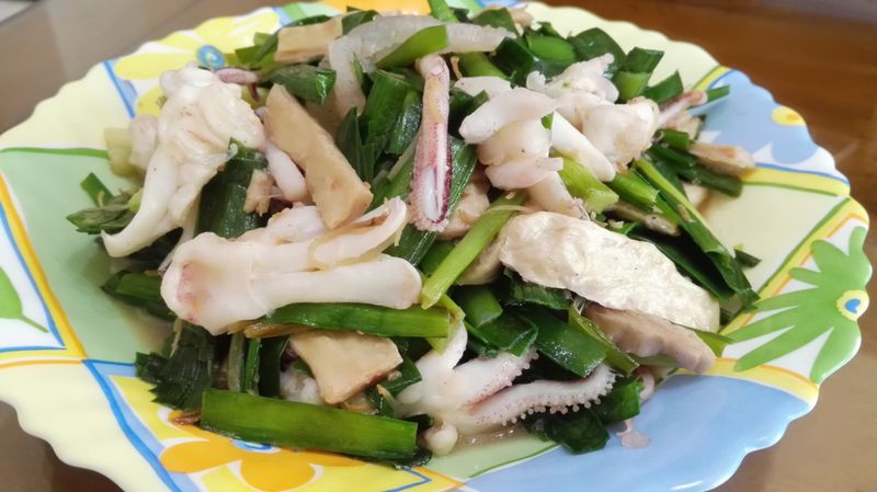 韭菜炒小卷