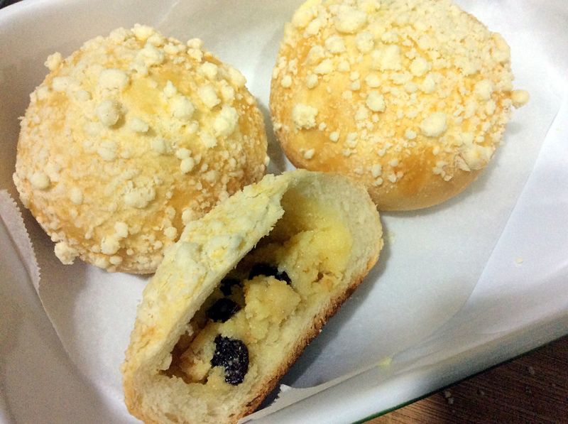 香酥粒奶酥麵包