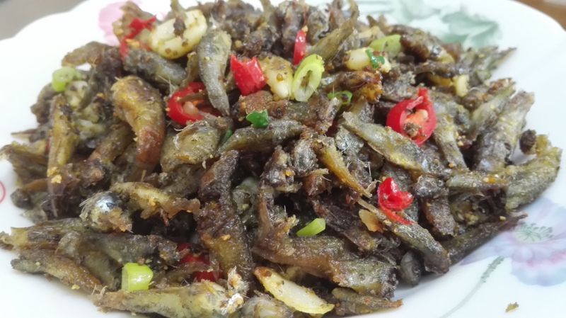古早味蒜香大肚魚