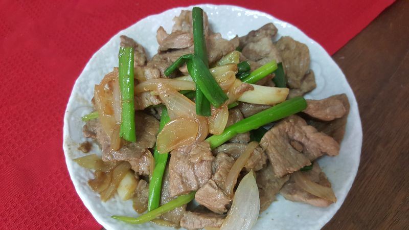 蔥燒梅花肉片
