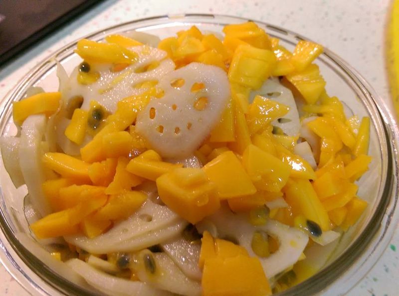 百香果佐芒果蓮藕片