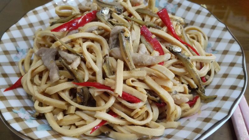 辣味豆干炒肉絲