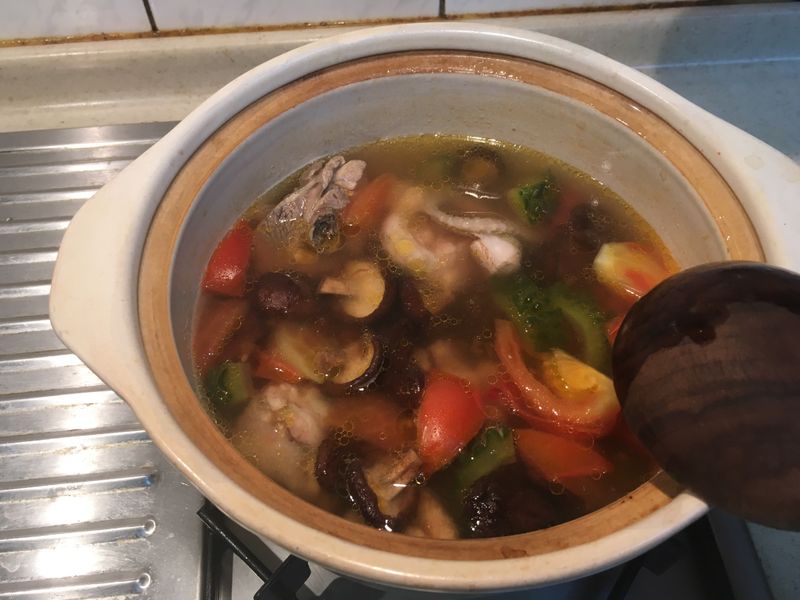 香菇苦瓜雞湯