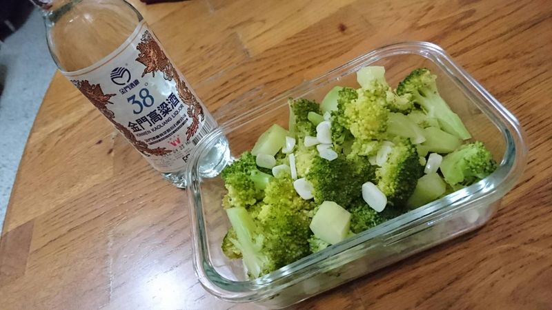 酒蒸花椰菜-38度金門高粱酒