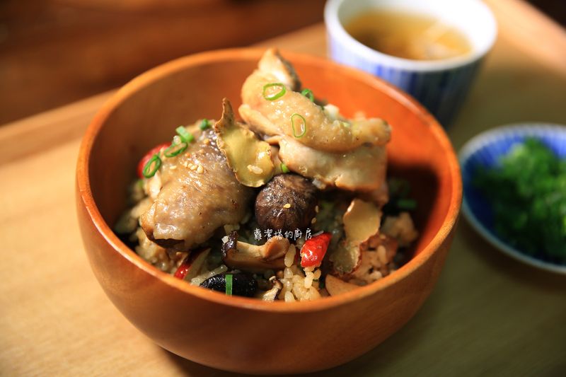 香菇麻油雞飯