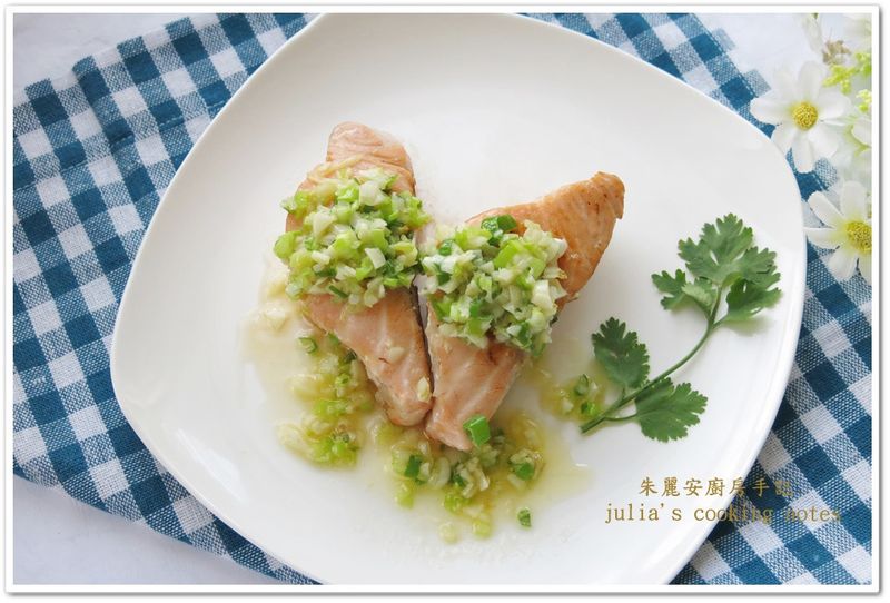 [奶油香蒜鮭魚排]10分鐘出好菜
