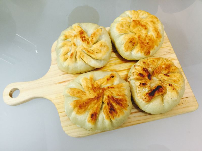 好簡單：自己做蔥肉包