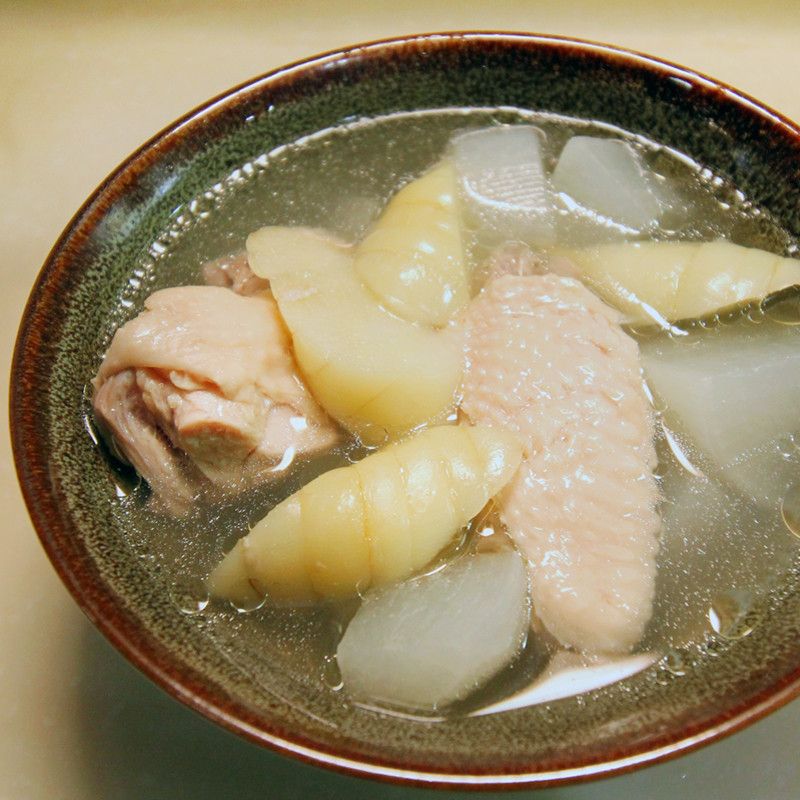 【厚生廚房】葛鬱金白蘿蔔雞湯