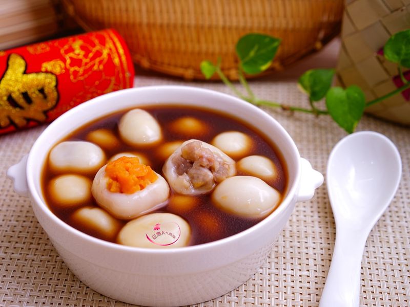 黑糖薑汁芋頭湯圓