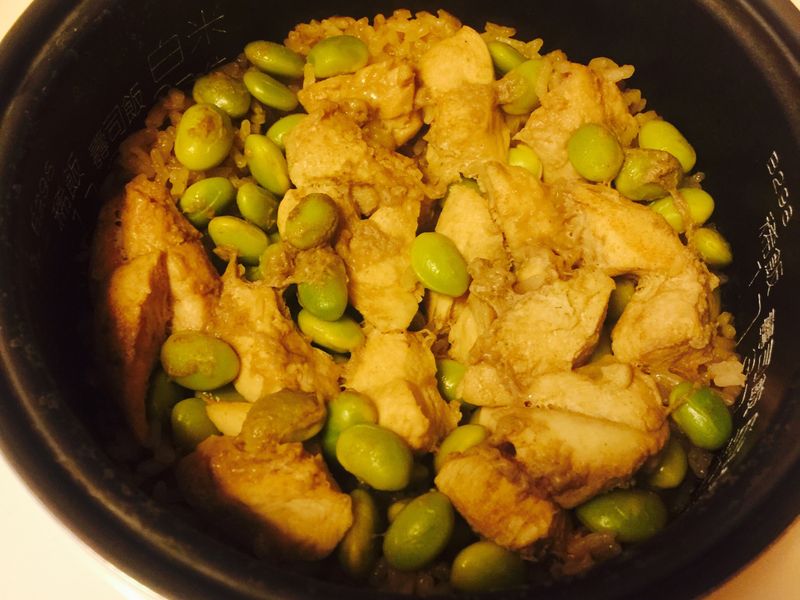 黑啤酒雞肉炊飯