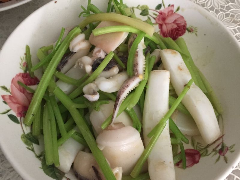 軟絲炒芹菜