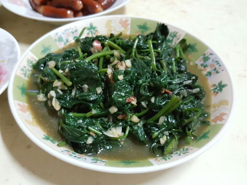 蒜香地瓜葉