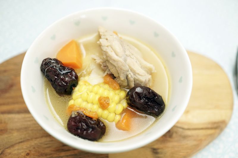 蘋果百合雞湯