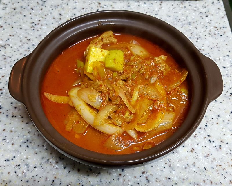 (韓式)櫛瓜豬肉鍋 애호박돼지고기찌개