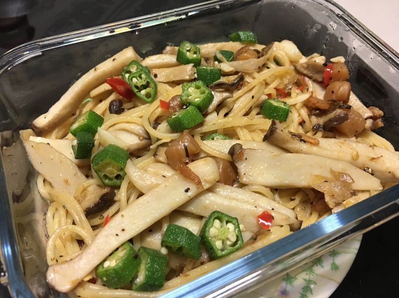 秋葵杏鮑菇XO炒義大利麵