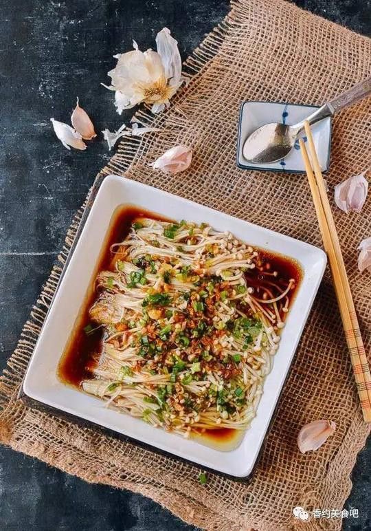 蒜蓉醬香金針菇