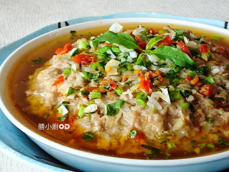 鹹魚蒸肉餅