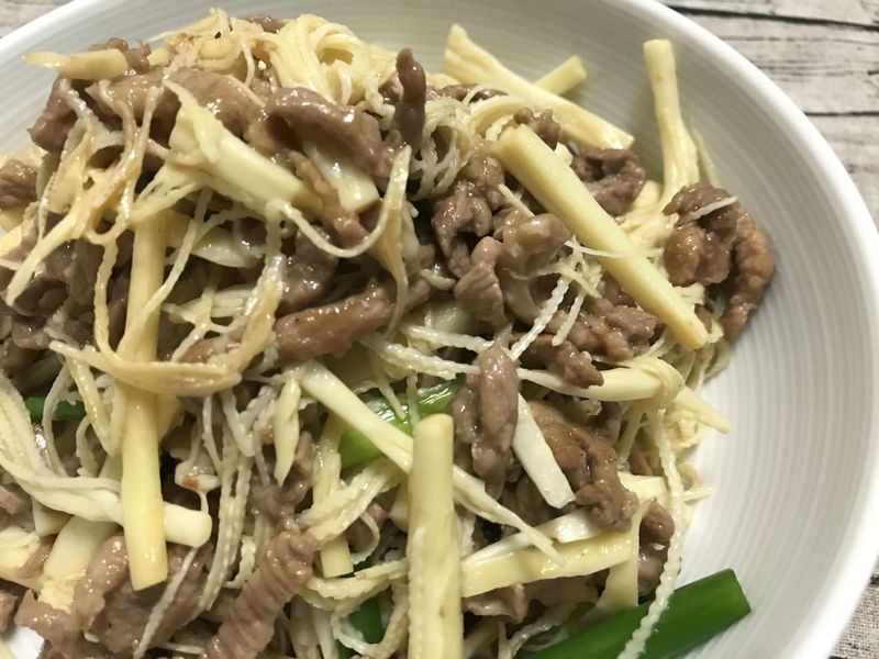 肉絲炒檳榔花