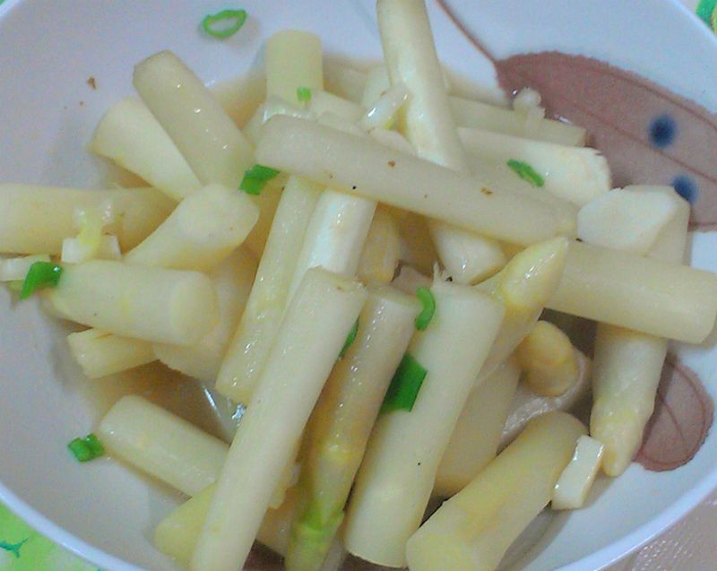 ㄚ曼達的廚房~清炒蘆筍