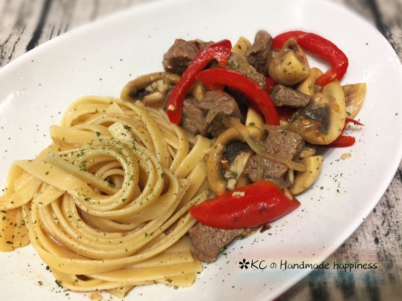 辣味牛肉蘑菇義麵🍝