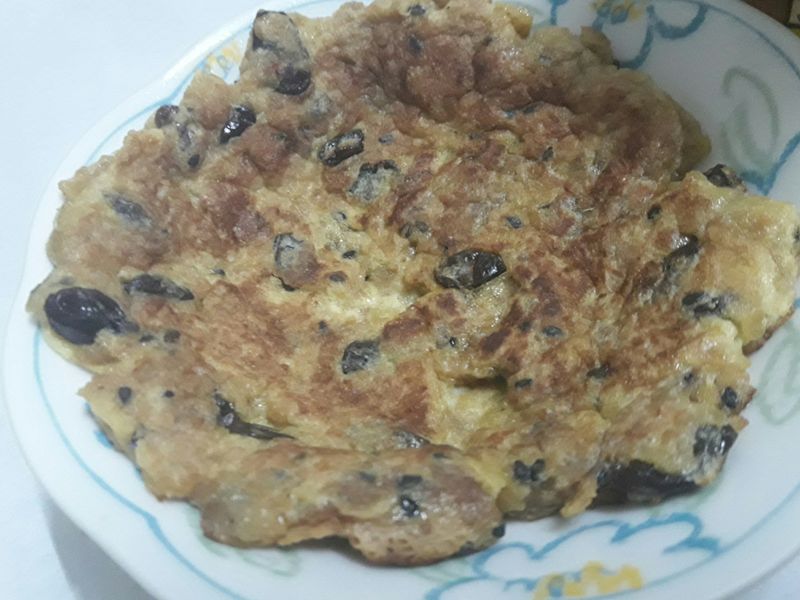 創意料理《葡萄乾蛋捲煎蛋》by婷