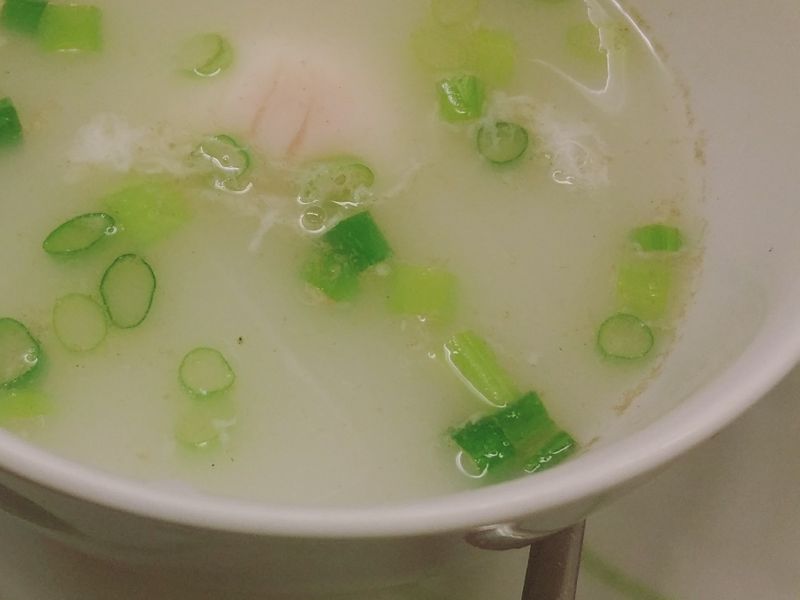 簡單の宵夜^^水波蛋蔥湯~