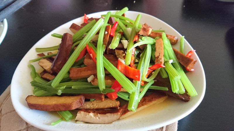 香干炒芹菜