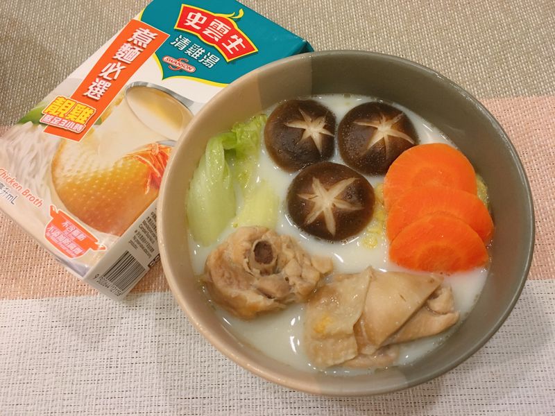 奶香蒜燉雞湯(史雲生雞湯)