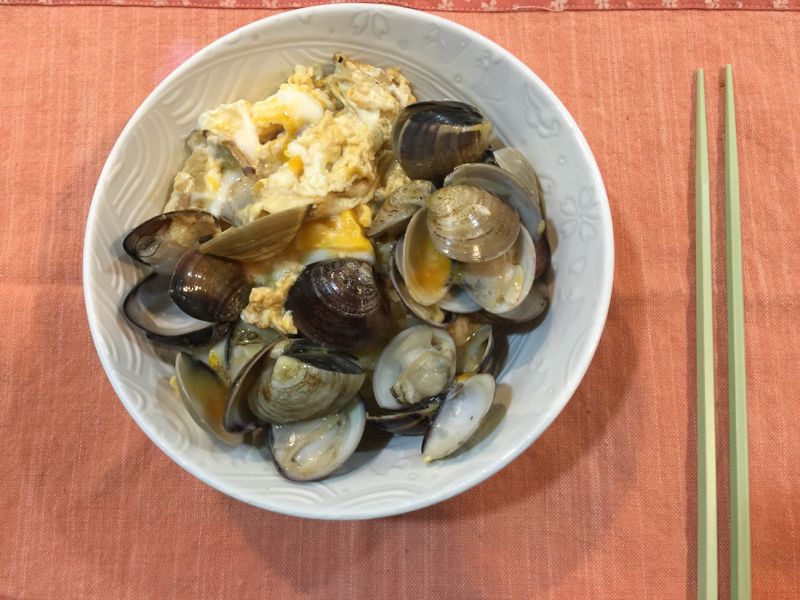 蛤蜊蛋蓋飯