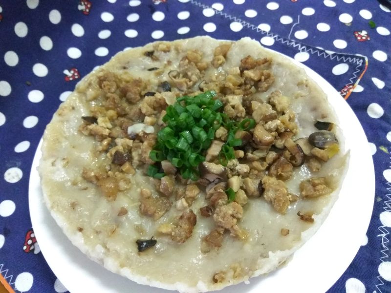 古早味肉燥芋頭粿