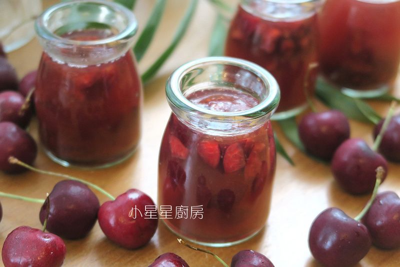 新鮮櫻桃果凍,有果肉哦!